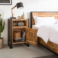 Table De Chevet Iron -Reflet Maison 1000104114 200407 07013700003 MOOD DETAILS P000000001000104114 mood