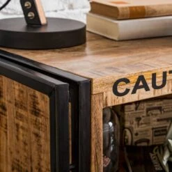 Table De Chevet Iron -Reflet Maison 1000104114 200407 07013900005 MOOD DETAILS P000000001000104114 mood