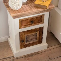 Table De Chevet Newhaven -Reflet Maison 1000118146 200226 15432800003 MOOD DETAILS P000000001000118146 mood