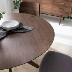 Table Olson -Reflet Maison 1000124055 190404 14122700004 GALLERYIMAGES P000000001000124055