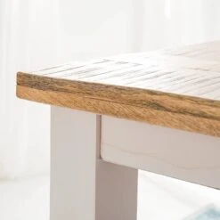 Table Newhaven -Reflet Maison 1000128962 230328 030 DETAILS P000000001000128962