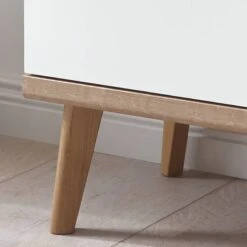 Vitrine Colonne Gyland -Reflet Maison 1000164010 190307 08392300071 GALLERYIMAGES P000000001000164010