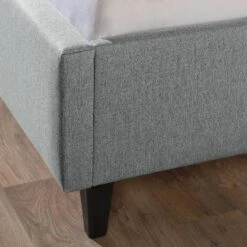 Lit Capitonnée Monteverde -Reflet Maison 1000176462 190628 16023800085 GALLERYIMAGES P000000001000176462