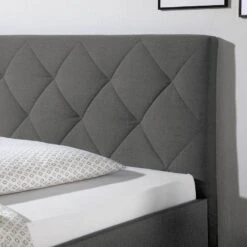 Lit Capitonnée Monteverde -Reflet Maison 1000176470 190628 16024400130 GALLERYIMAGES P000000001000176470