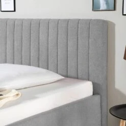 Lit Capitonné Balvano -Reflet Maison 1000182312 190815 14070500074 DETAILS P000000001000182312