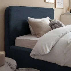 Lit Capitonné Karelia II -Reflet Maison 1000208257 200710 17164400090 DETAILS P000000001000208257