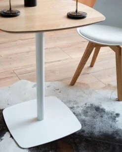 Table Bistro Finse -Reflet Maison 1000298274 230818 021 MOOD DETAILS P000000001000298274 mood