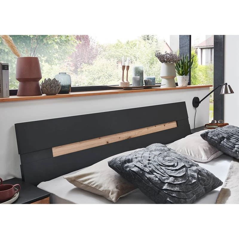 Lit Gibraltar I 3 Lit Gibraltar I – Image 3