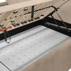 Lit Capitonné Woodlake II 27 Lit Capitonné Woodlake II -Reflet Maison 1000325131 220217 090 DETAILS P000000001000325131