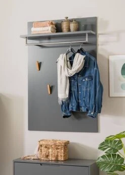 Porte-manteau Mural LINDHOLM à étagère 36 Porte-manteau Mural LINDHOLM à étagère -Reflet Maison 1000364016 230907 020 MOOD DETAILS P000000001000364016 mood