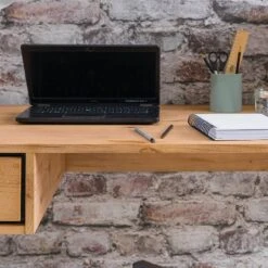 Bureau Haxby -Reflet Maison 1000372667 230808 030 DETAILS P000000001000372667