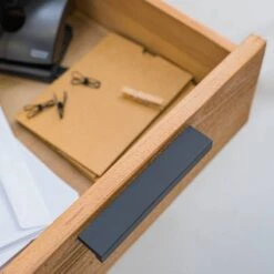 Bureau Haxby -Reflet Maison 1000372667 230808 070 DETAILS P000000001000372667