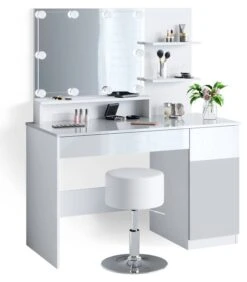 Coiffeuse Elisa Avec Tabouret Et LED -Reflet Maison 10efd4ab80a1446ea264e9d0fdd2a550.cropped 91 58 805 919.processed