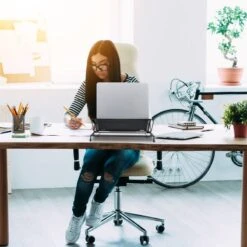 Support Pour Ordinateur 13 Pouces Noir -Reflet Maison 1a17f117a5cd4f3586d4e9c3c6cb65b0