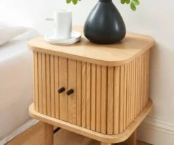 Table De Chevet 2 Portes En Bois Clair -Reflet Maison 2e4ea64f72214f0496485eab2f04c77d