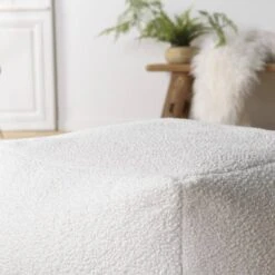 Pouf Carré 53x53cm Tissu Bouclette Blanc -Reflet Maison a3b8f40ef07e4977abca561a3e8ac0c6