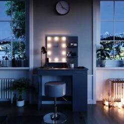 Coiffeuse Julia Avec Tabouret Et LED -Reflet Maison b0c26e2369d2425bb8a14eb2ace97bb1