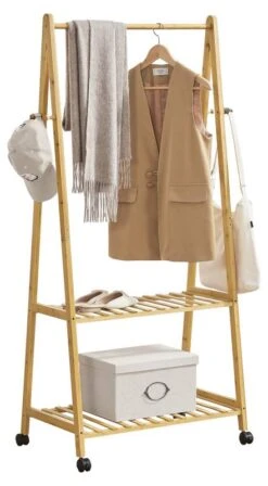 Portant à Vêtements Ullensvang -Reflet Maison b75225f8af5a421db4051a7c73b5fe7a.cropped 459 21 1080 1958.processed