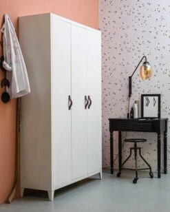 WOOOD Coiffeuse En Bois Noir -Reflet Maison d3f7a72c0e35472baa1ab6325b9b96db.cropped 852 3 1889 2358.processed